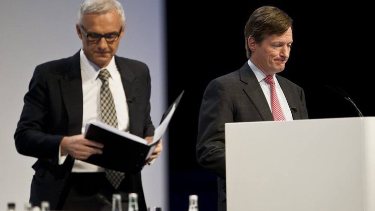 Urs Rohner (l.) und Brady Dougan: Politiker verlangen Konsequenzen. Keystone