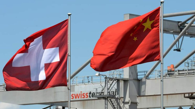 Flaggen: Kritik an chinesischen Zukäufen in der Schweiz wird lauter. Keystone