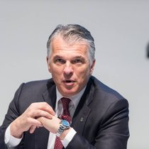 Sergio Ermotti hat für 13 Millionen Franken UBS-Aktien gekauft.