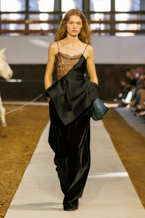 SMC_WI26_SHOW_LOOK_36_2x3.jpg