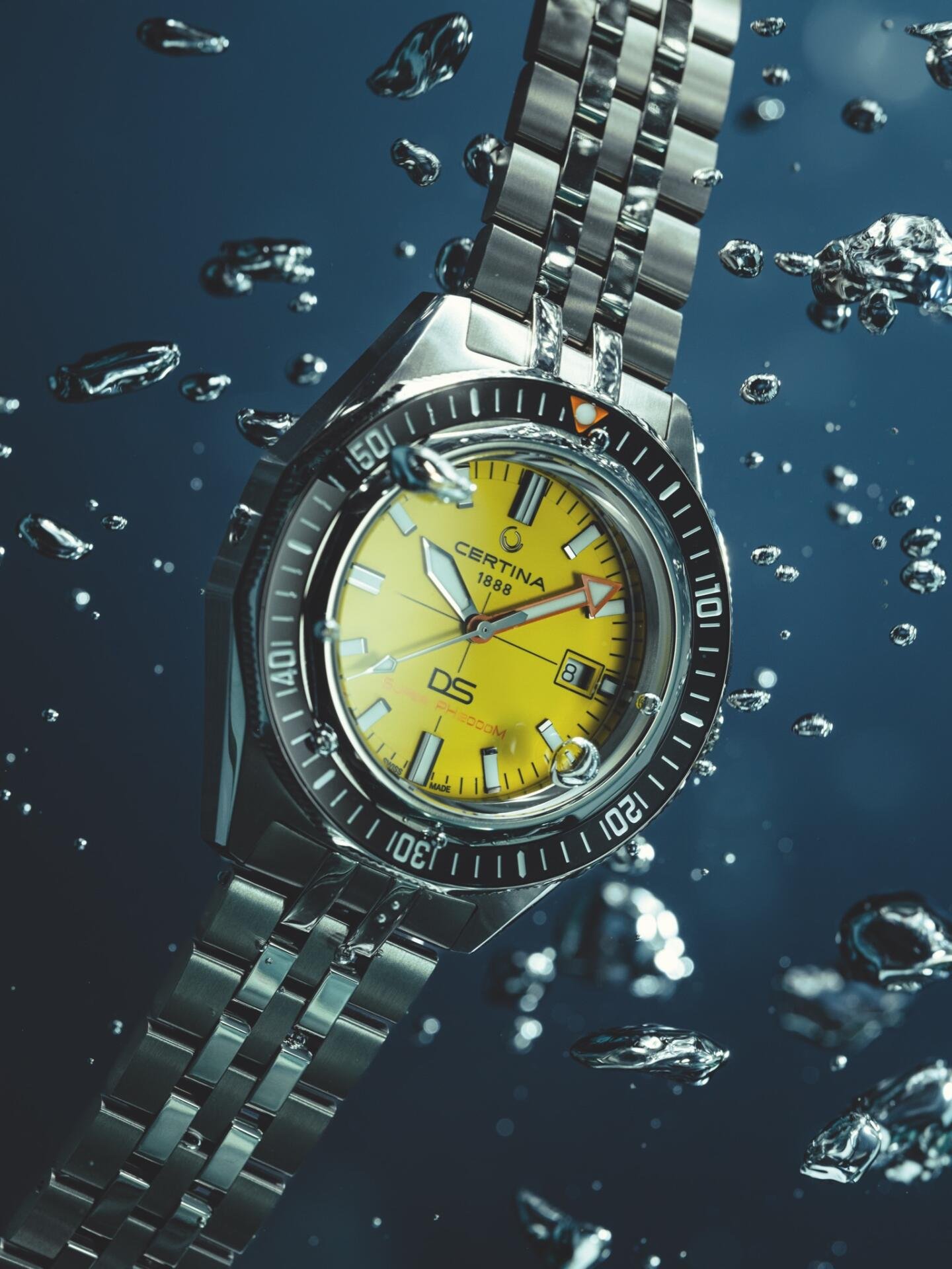 Gehäuse: 43,5 mm, Titan; Werk: Powermatic 80 mit Nivachron; Gangreserve: 80 h; Preis: ca. 1235 Fr.