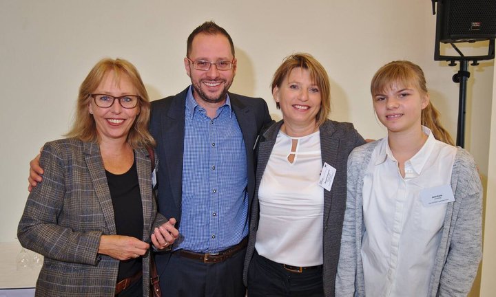 slf2016_1061_0.jpg