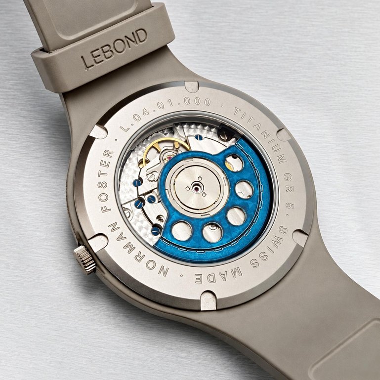 Blick auf das Kaliber der Uhr.