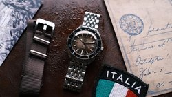 Mit der SUB 200 Grande Roma feiert Doxa Italien.