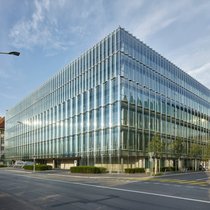 Prunkvoll: Der neue Sitz von Swiss Re in Zürich.