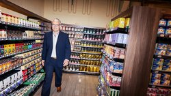 Superdruck: Peter Diethelm, Chef der Migros Supermarkt AG, streicht 150 Stellen.