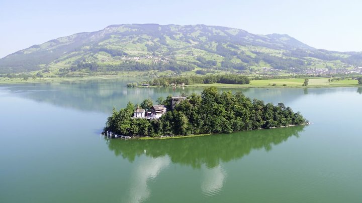 schweizer-insel-schwanau017_favl_r.jpg