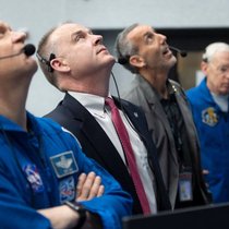 Nasa-Mitarbeiter: Eine Kapsel von Space X dockt an die Internationale Raumfstation ISS.