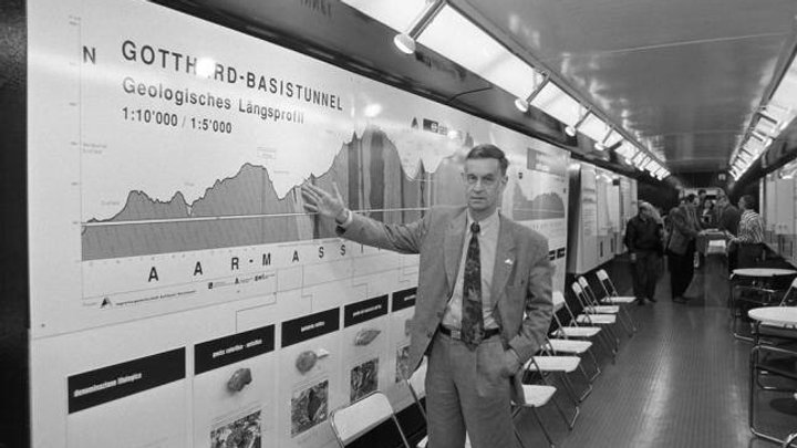 gotthardtunnel_2.jpg