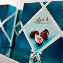 Über Ostern machten die Goldhasen von Lindt in Deutschland als Ladenhüter Schlagzeilen.