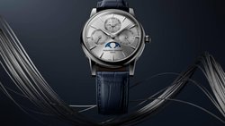 Die Classic Perpetual Calendar Manufacture in Stahl mit silbernem Zifferblatt.