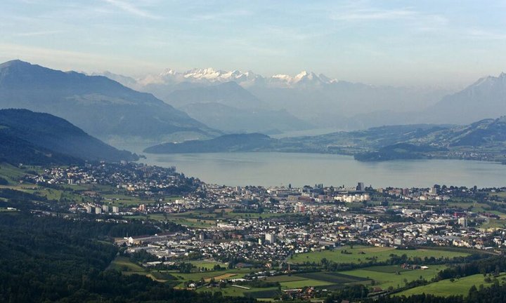 r03-kt-zug.jpg