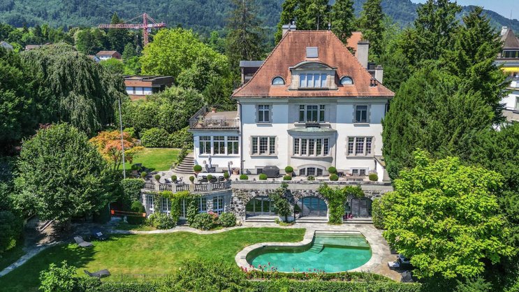 Die Villa Kehl liegt in einem noblen Quartier in Zürich-Wollishofen.