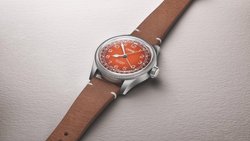 Oris lanciert eine herbstliche Version der Big Crown Pointer Date.