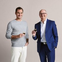 Jura-Boss Probst (r.) holte die Tennislegende vor zwanzig Jahren an Bord.