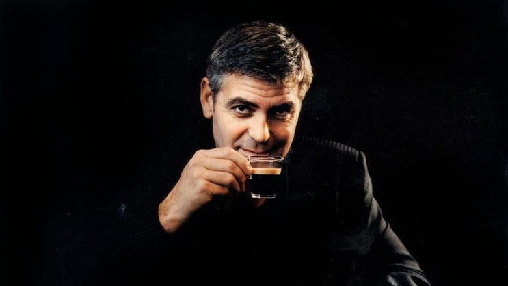 George Clooney: Der Markenbotschafter findet die Nespresso-Kapseln künftig bei Ebay Deutschland.