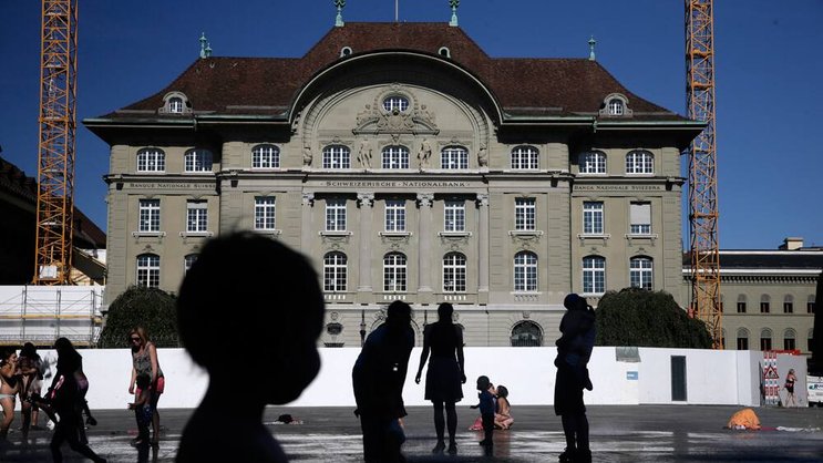 SNB: Die Nationalbank steckt in einem Dilemma. Bloomberg