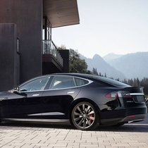 Schweizer Bestseller: Teslas Viertürer-Limousine Model S verkauft sich blendend in einem Segment, wo die anderen Mühe haben.