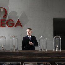 Weiss, woher er kommt und wohin er geht: Raynald Aeschlimann hat die beiden schlafenden Omega-Ikonen Speedmaster und Seamaster aufgeweckt und treibt sie höchst ehrgeizig vorwärts – mit viel Erfolg.