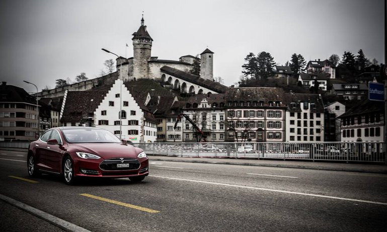 tesla-7.jpg