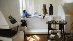 ZEITREISENDER Giangiacomo Rossetti im Haus und Fotostudio seines Grossvaters in Mailand, aufgenommen von seinem Bruder Michele Rossetti.