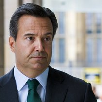 Wasser predigen und Wein trinken: gönnte sich Maledivenflüge mit dem Firmenjet und lockeres Brechen von Corona-Regeln – António Horta-Osório, Präsident von 2021 bis 2022.