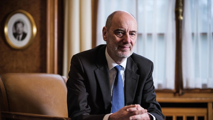 Bundesrichter Yves Donzallaz steht wegen einer verheimlichten Affäre in der Kritik.