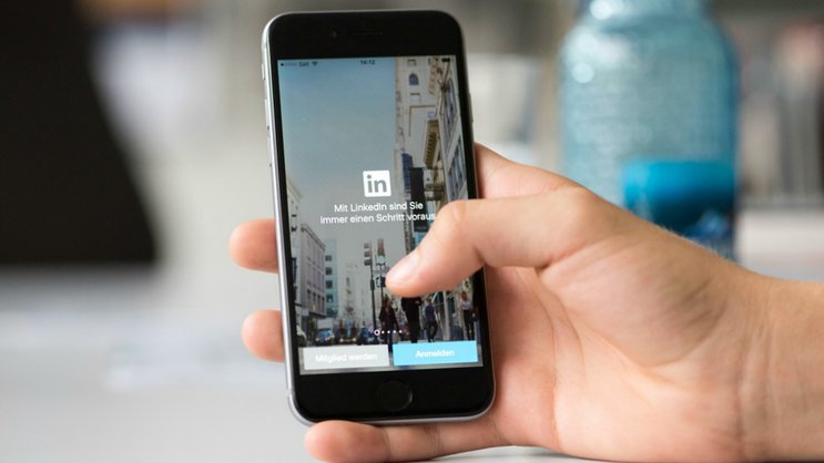 Linkedin-App: Mit einem guten Profil kann man sich von der Masse abheben.Keystone