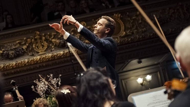 Nur einmal im Jahr dirigiert der heutige Unternehmensberater ein Orchester – für einen guten Zweck.