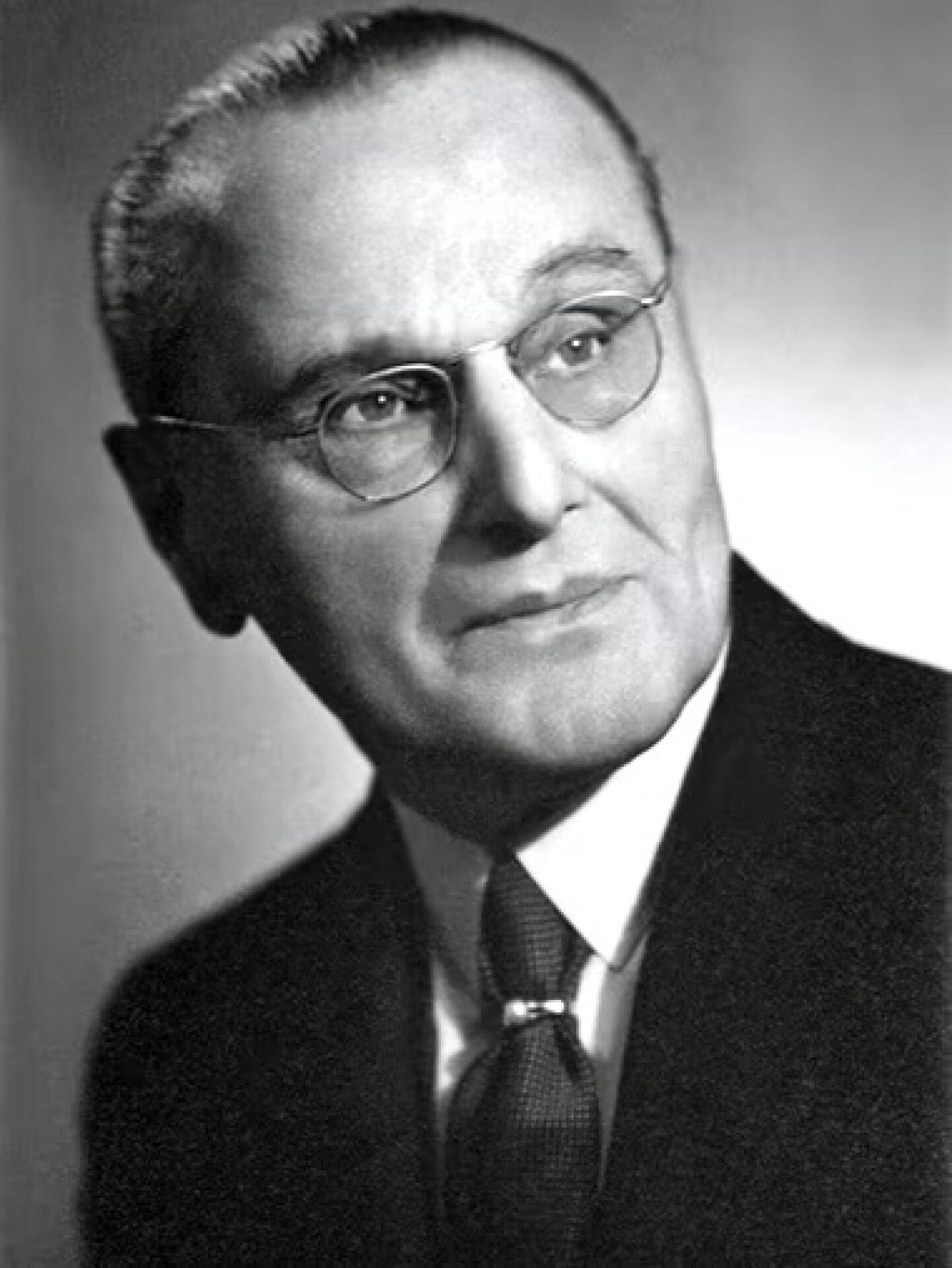 Der Zürcher Chemiker und Textilingenieur Jacque Edwin Brandenberger erfand den Vorläufer der Frischhaltefolie: Zellophan.