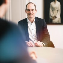 Er führt Zwei Wealth ins Ausland: CEO und Gründer Patrick Müller.