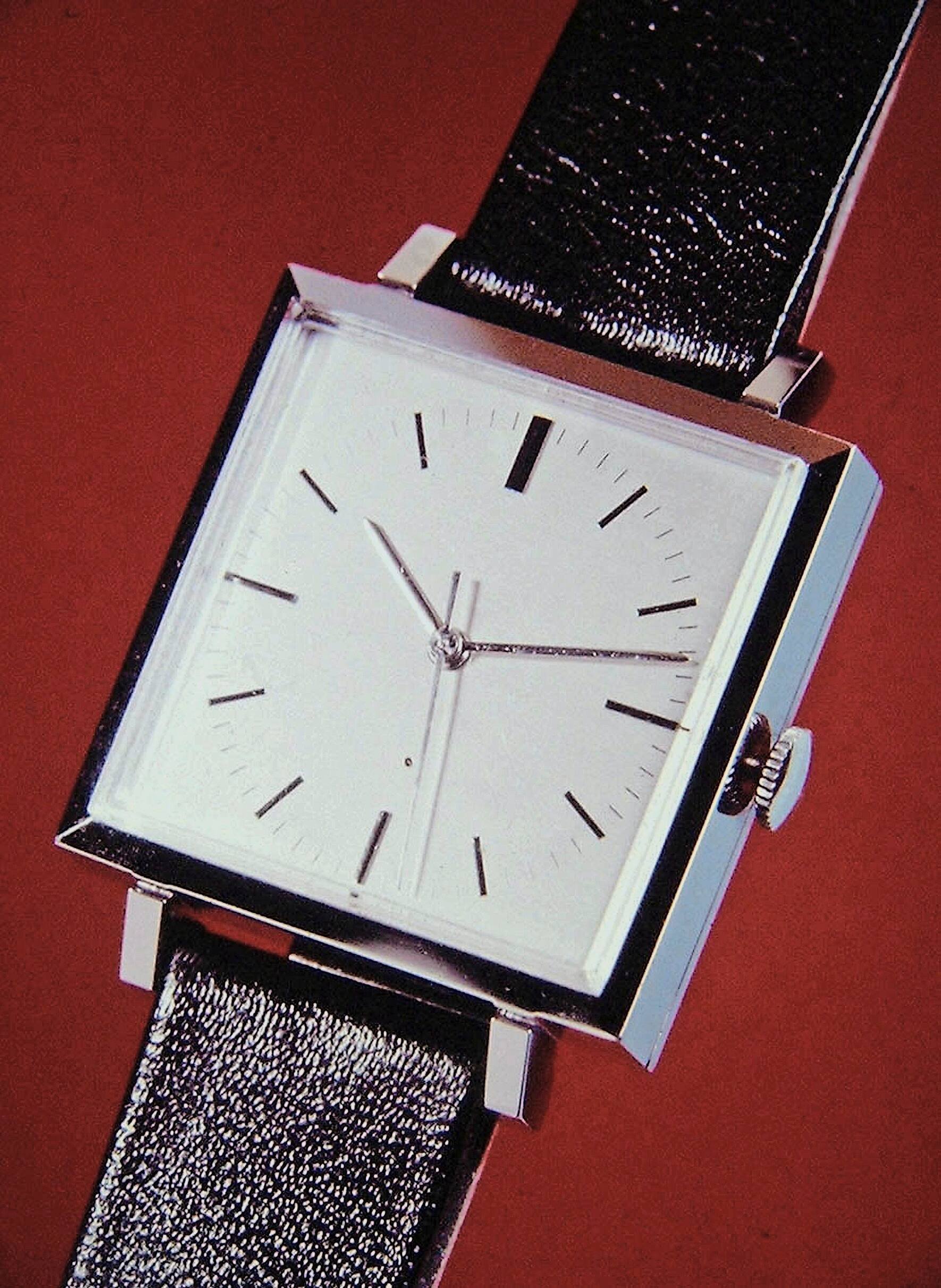 Quarzuhr Beta 1