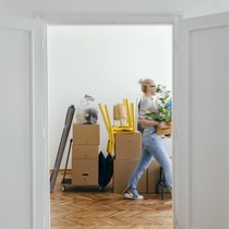 Neues Zuhause: Es gibt Orte in der Schweiz, an denen sich selbst finanziell gut dastehende Leute keine Wohnung mehr leisten können - weder zur Miete noch zum Kauf.