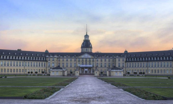 14-city-karlsruhe-flickr-christian-reimer.jpg