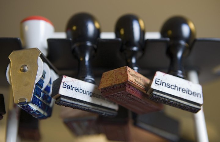 Das Betreibungsamt Zug versteigert derzeit mehrere Schweizer Luxusuhren.
