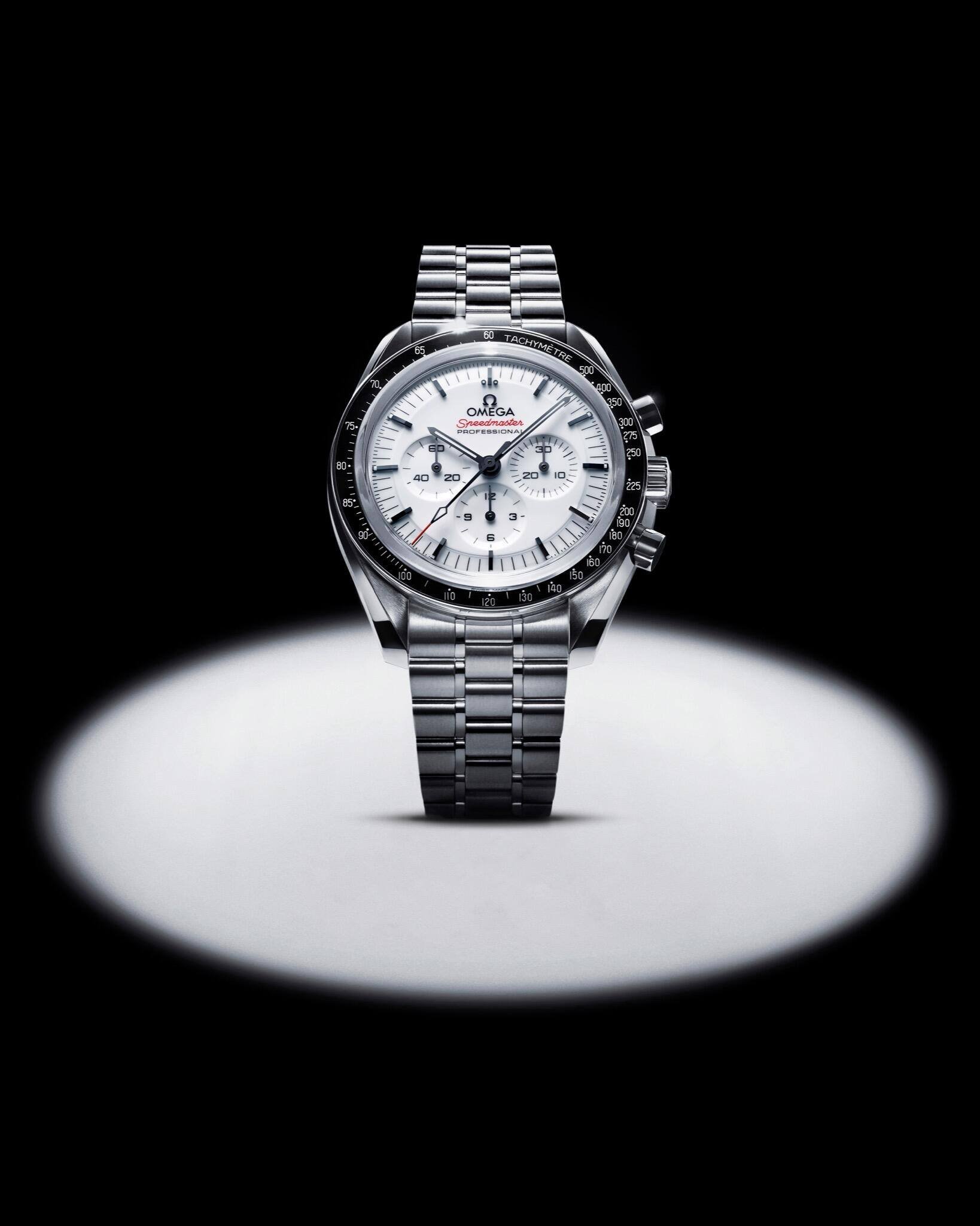 Die neue Speedmaster mit Edelstahlband.