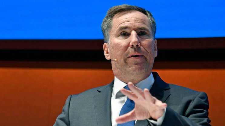 Jan Jenisch wird zum Präsidenten gekürt.