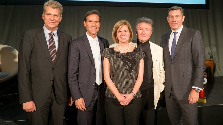 alumni-1055.jpg
