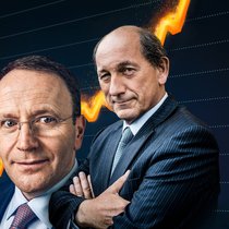 Zwei Chefs und ein Aktienkurs: Nestlé-CEO Mark Schneider (l.) und Präsident Paul Bulcke haben den trägen Riesen beschleunigt. Doch der Kurs hebt auch aus anderen Gründen ab.