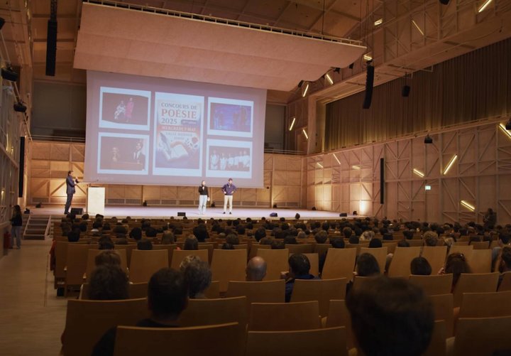 Die neue Aula kostete 50 Millionen Franken.