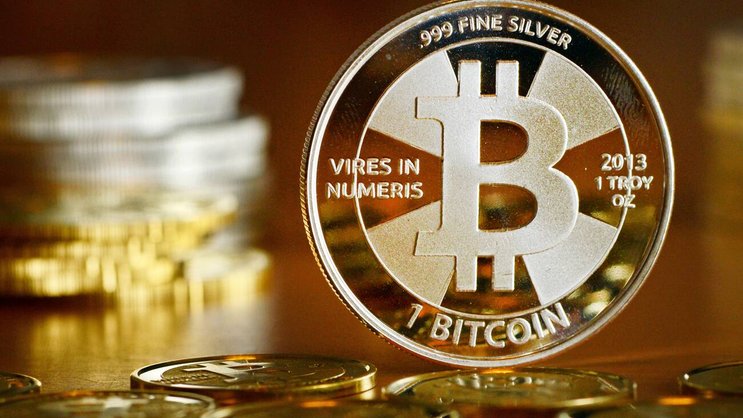 Bitcoin: Der dramatische Kursanstieg vor einem Jahr hat viele Anleger zum Nachdenken gebracht.