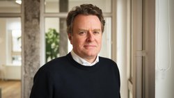 Der belgische Industriedesigner Benoît Mintiens will Uhren von Grund auf neu erfinden. Seine aktuelle Kreation heisst TYPE 10 DN – Zuname «Dark Night».