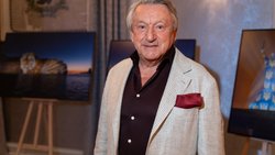 Lindt-Patron Ernst Tanner hat einen Vertrag mit der Regierung von Dubai geschlossen. Die nächsten sechs Monate wird geplant.