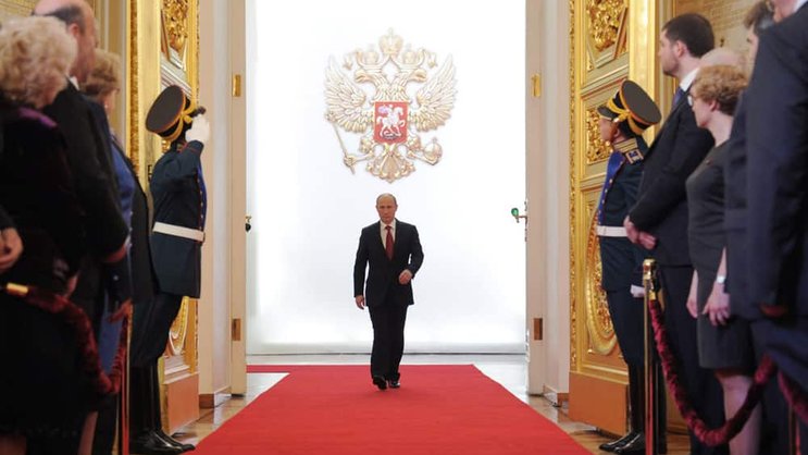 Wladimir Putin: Der russiche Präsident soll ein Vermögen von 200 Milliarden Dollar besitzen.Keystone