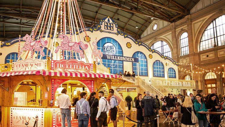 Festgelände der Züri-Wiesn im Zürcher Hauptbahnhof.