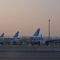 Parkierte Flugzeuge am Flughafen in Dubai: Für die Rückflüge von Schweizerinnen und Schweizer sind derzeit die Fluggesellschaften zuständig.