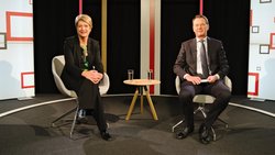 Bundesrätin Karin Keller-Sutter und BILANZ-Chefredaktor Dirk Schütz