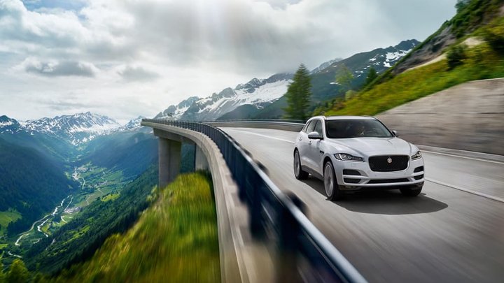auto-neuheiten_8-jaguar-f-pace_1.jpg
