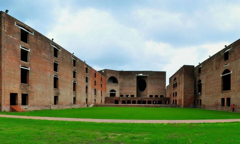 15_indian_institute_of_management_ahmedabad.jpg