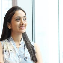 Charu Chanana ist beim dänischen Onlinebroker Saxo Chief Investment Strategist. Sie ist in Singapur stationiert und auf die asiatischen Märkte fokussiert.